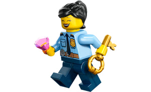 60370 | LEGO® City Police Station Chase