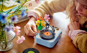 31172 | LEGO® Creator 3-in-1 Record Player with Flowers