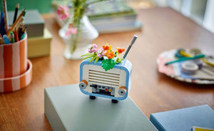 31172 | LEGO® Creator 3-in-1 Record Player with Flowers