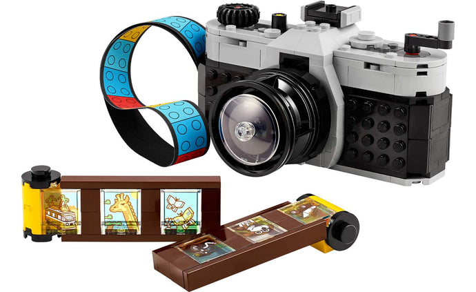 Lego Ideas Polaroid OneStep SX-70 Camera - Wonderland Models