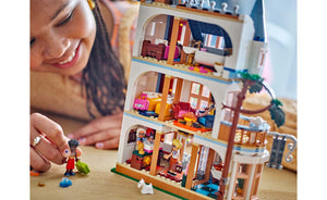 42638 | LEGO® Friends Castle Bed and Breakfast