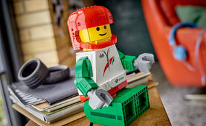 40819 | LEGO® Iconic Scaled-Up Racing Driver Minifigure