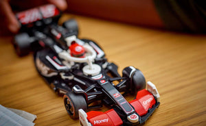 77250 | LEGO® Speed Champions MoneyGram Haas F1® Team VF-24 Race Car