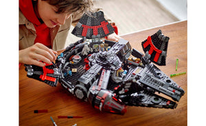 75389 | LEGO® Star Wars™ The Dark Falcon