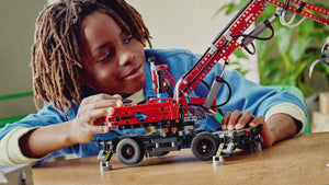 42144 | LEGO® Technic Material Handler