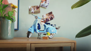 10298 | LEGO® ICONS™ Vespa 125