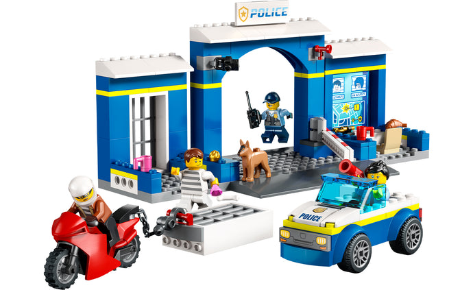 60370 | LEGO® City Police Station Chase